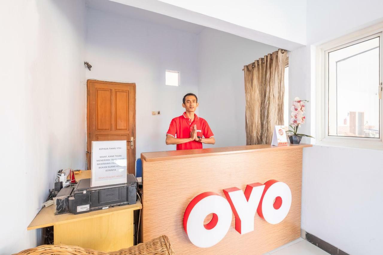 井里汶 Oyo863特纳西提伊斯兰旅馆酒店 外观 照片